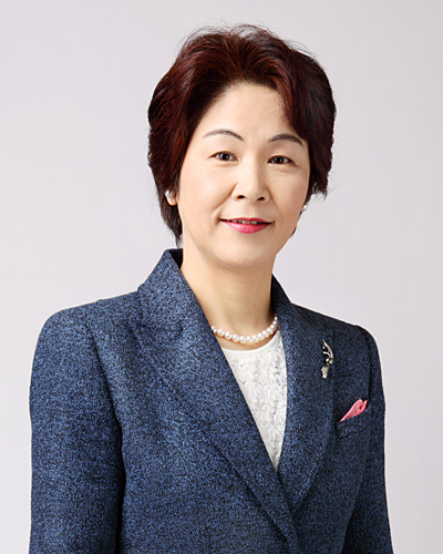 山形県知事 吉村 美栄子氏